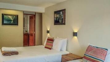 Standard Twin Room | Free WiFi