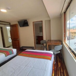 Quarto triplo família | Wi-Fi de cortesia