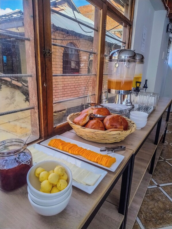 Desayuno continental incluido todos los días