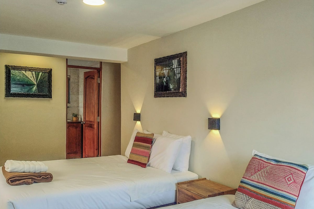 Economy Twin Room | Free WiFi, wheelchair access