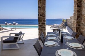 House - Aegean Whispers Sea Front Villa in Tinos (Tinos)