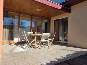 Outdoor dining - PRIMERA a 1st Class villa (Quillan)