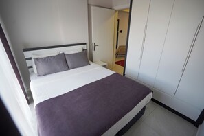 Grand Suite, 2 Double Beds | Free minibar, in-room safe, desk, laptop workspace - elea premium stay (Denizli)