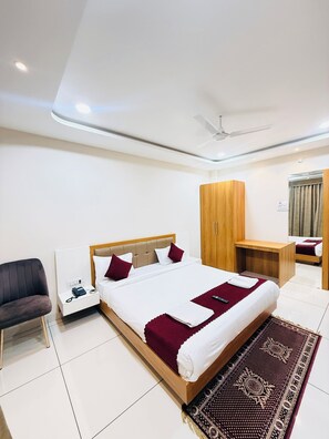 Deluxe Double Room, City View | Iron/ironing board, free WiFi - Hotel Tirupati Inn (Ujjain)