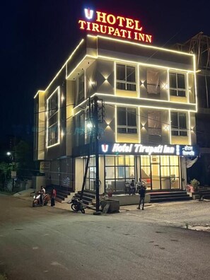 Exterior - Hotel Tirupati Inn (Ujjain)
