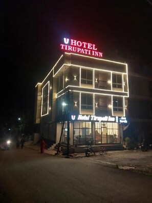 Exterior - Hotel Tirupati Inn (Ujjain)