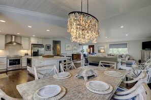 Interior - 2nd Row Ocean Sea Pines Home – Beach Path Next to Home – Private Pool & Spa (Hilton Head Island)
