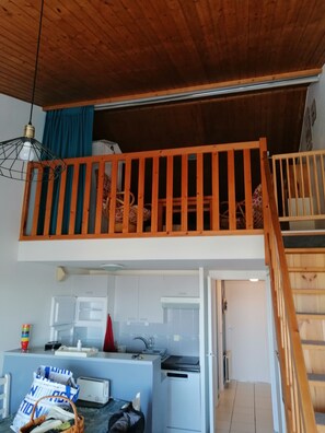 Interior - Apartment with harbor view (Saint-Gilles-Croix-de-Vie)