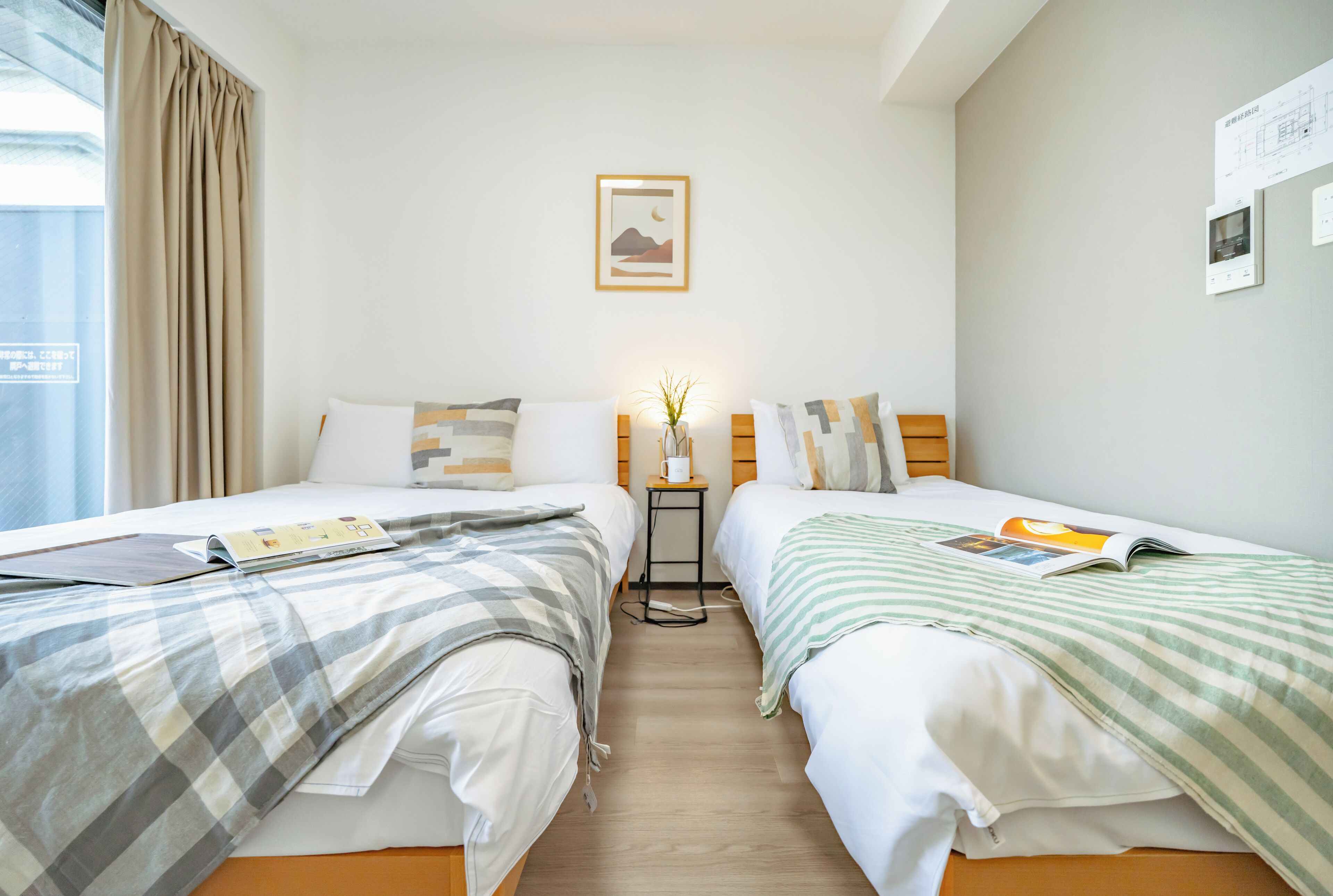 Dreibettzimmer, Nichtraucher, Stadtblick | Verdunkelungsvorhänge, schallisolierte Zimmer, Bügeleisen/Bügelbrett