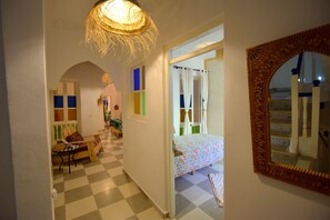5 habitaciones, tabla de planchar con plancha y wifi gratis 
