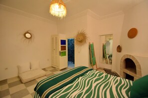 5 habitaciones, tabla de planchar con plancha y wifi gratis 