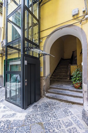 Front of property - Joy Stay Old Town by NapoliApartments (Naples)