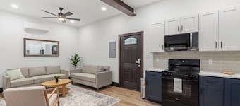 Delightful 1-bedroom apartment in St. Louis