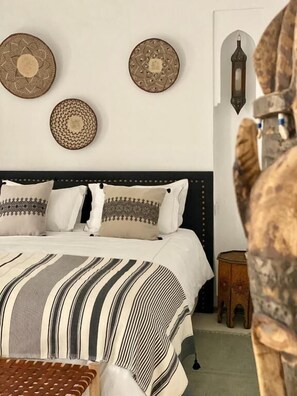 Suite, Terrasse, Poolblick | Zimmersafe, kostenloses WLAN