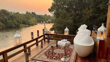 Superior Suite, River View | Property grounds