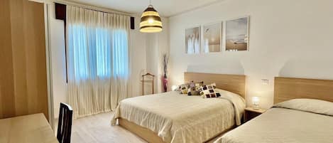 2 chambres, fer et planche Ă repasser, Wi-Fi, draps fournis