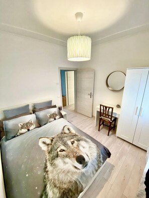 2 bedrooms, iron/ironing board, WiFi, bed sheets - Fully equipped & remodeled 2-bedroom apartment (sleeps up to 6ppl) (Mussolente)
