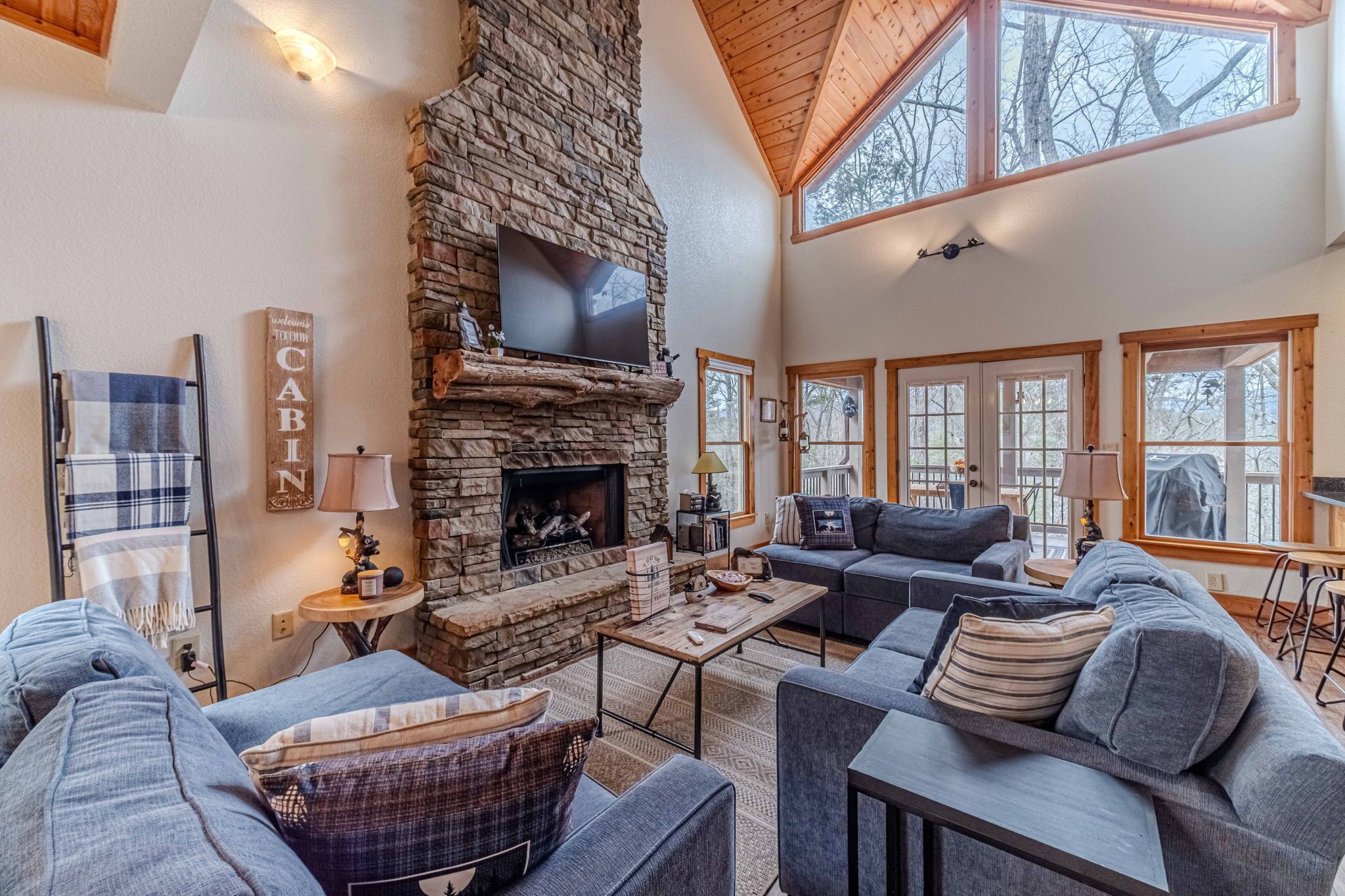 TV connectée, cheminée