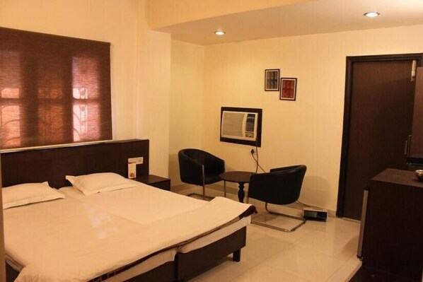 Standard Double Room, Balcony | Free WiFi - Hotel Rajasthan (Patna)