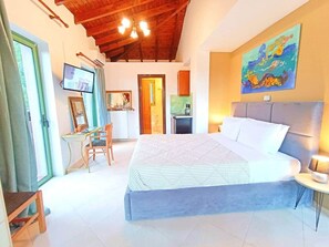 1 habitación, tabla de planchar con plancha, wifi y ropa de cama 