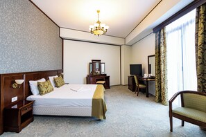 Minibar, in-room safe, iron/ironing board, free WiFi - HOTEL DIESEL (Bucharest)