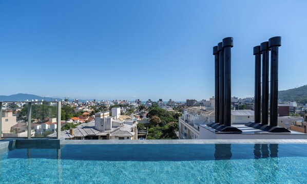 Apartamento básico | Piscina | Piscina externa