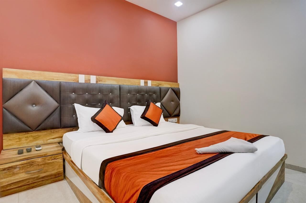 Double or Twin Room | Desk, laptop workspace, free WiFi