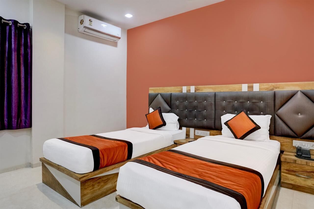 Dobbelt- eller tomannsrom | Skrivebord, skrivebord for bærbar PC og wi-fi (inkludert)