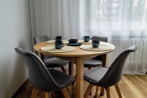 Studio | Restauration dans la chambre