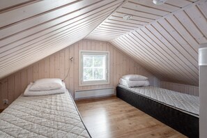 3 bedrooms, iron/ironing board, WiFi