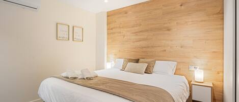 2 多间卧室、熨斗/熨衣板、WiFi、床单