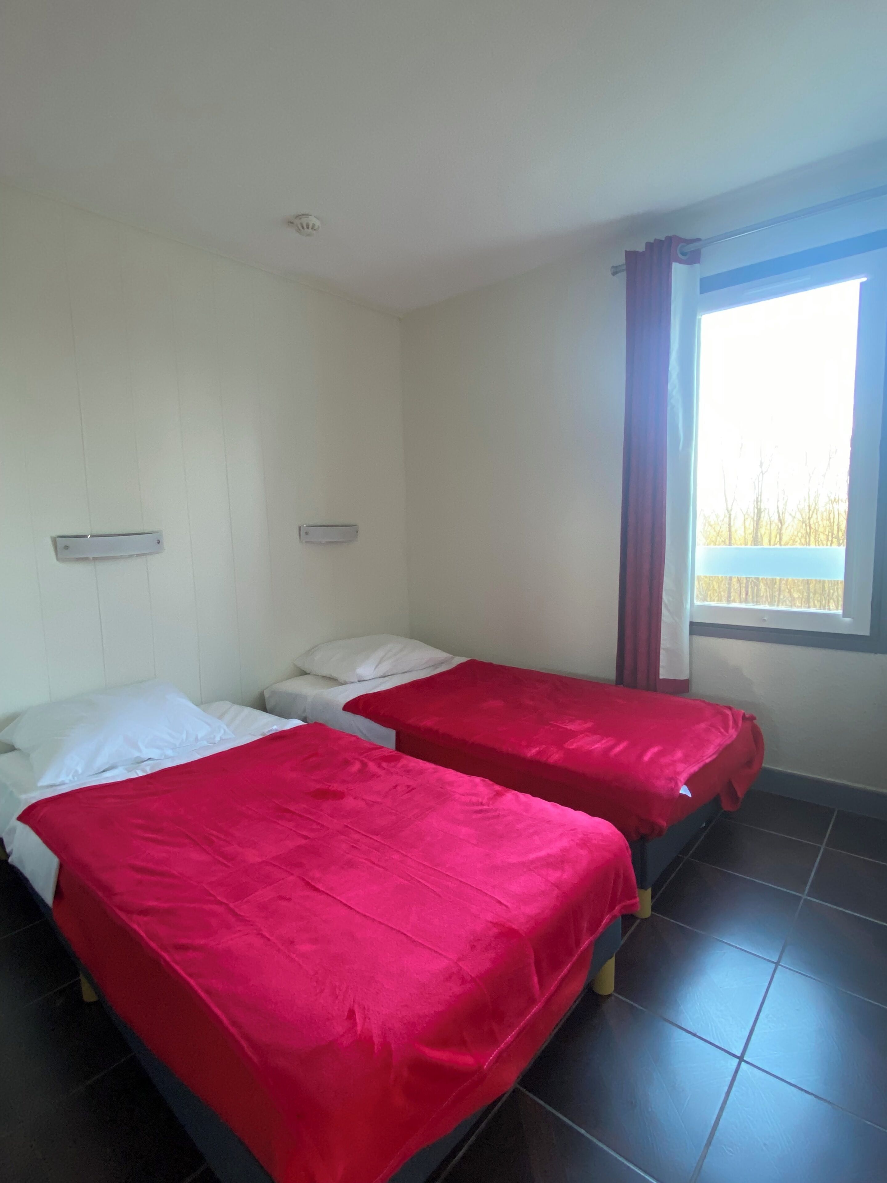 Twin Room | Free WiFi