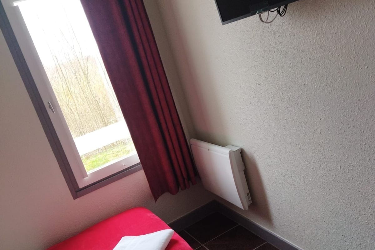 Economy Triple Room | Free WiFi