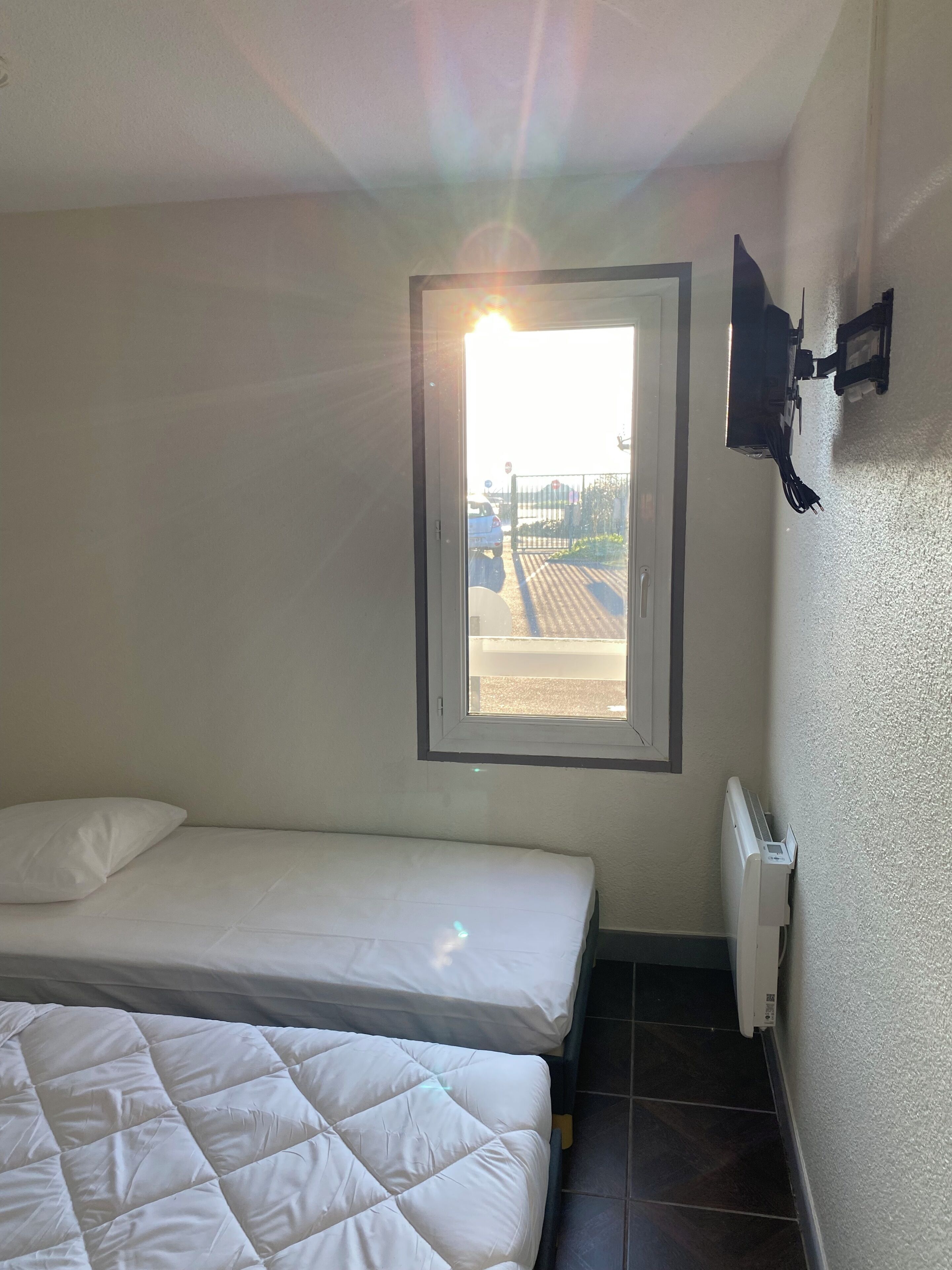 Single Room | Free WiFi