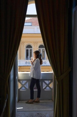 Junior-Suite, Balkon, Stadtblick | Innenbereich