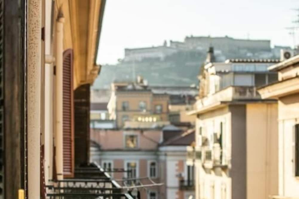Quatrum Napoli