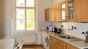 Uklassifisert bilde, 5 av 18, knapp