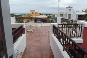 Outdoor dining - Entire home in Machos, Puerto Rico (Ceiba)