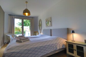 5 camere, ferro/asse da stiro, Wi-Fi, lenzuola