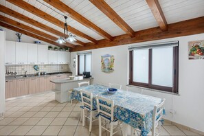 Dining - Holiday Home 'La Volta Amalfi Coast' with Sea View, Wi-Fi and Air Conditioning (Furore)