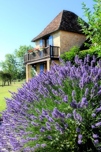 Hameau du jardin Fleuri near Bergerac - 10 gîtes, sleeps 40