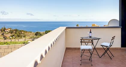 Home2Book Family Home with Jacuzzi in Candelaria