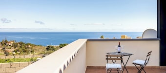 Home2Book Family Home with Jacuzzi in Candelaria