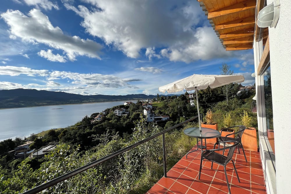 Cabaña vista al lago y Naturaleza Centro