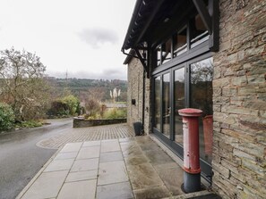 Exterior detail - The Barn at Sunny Barn (Brecon)
