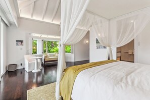 7 bedrooms, in-room safe, desk, iron/ironing board