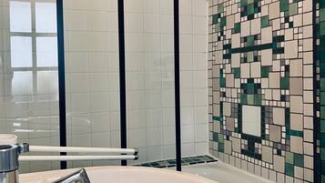 Douche, papier toilette