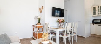 Guest House 'Sol' with Private Garden, Wi-Fi and Air Conditioning