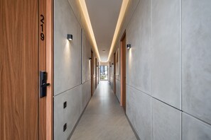 Interior - Cove Alexa (Jakarta)