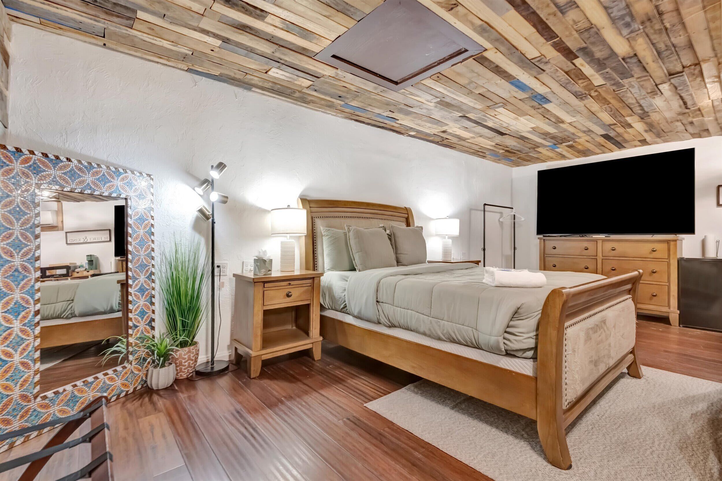 1 dormitorio, tabla de planchar con plancha, cuna de viaje y wifi